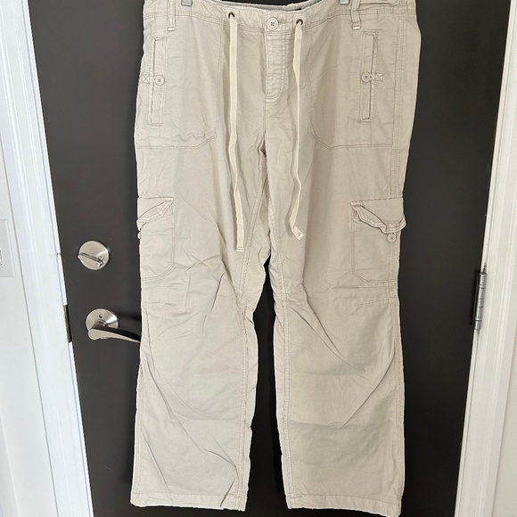 American Eagle Cargo Pants - Picture 1 of 5